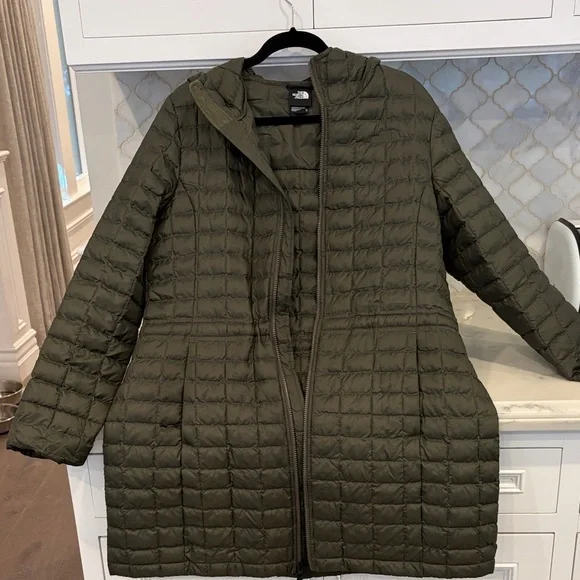 The North Face Quilted Jacket - Picture 1 of 4